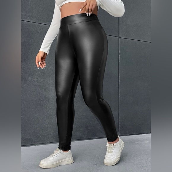 SHEIN Black Leggings High Waist Plus1XL - Picture 4 of 5